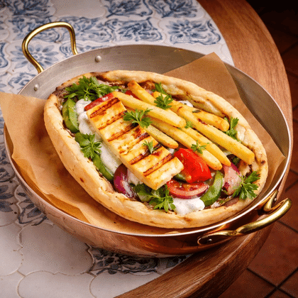 Гирос с халуми на гриле