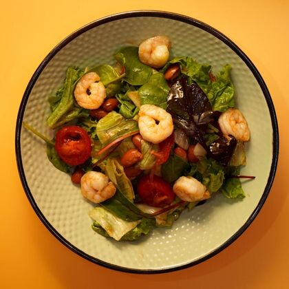 САЛАТ С КРЕВЕТКОЙ 260 ГР