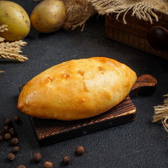 Пирожок с картофелем