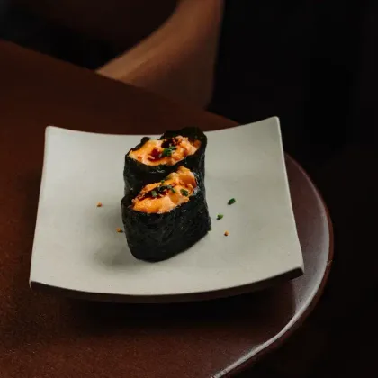 Суши гункан с креветкой  2 шт