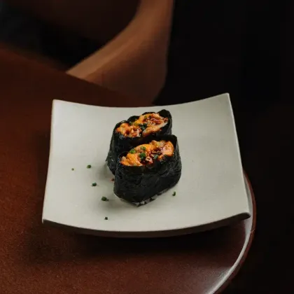 Суши гункан с тунцом 2 шт