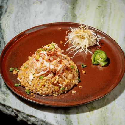 Жареный рис с крабом