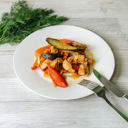 Индейка с запеченными овощами