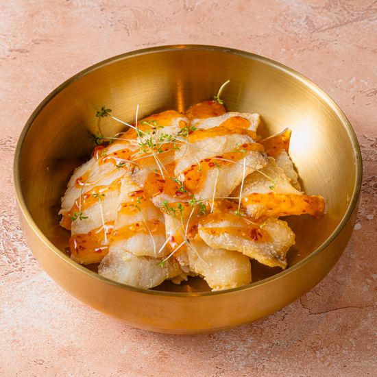 Жареный окунь с рисом