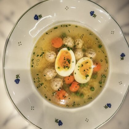 Куриный суп с фрикадельками