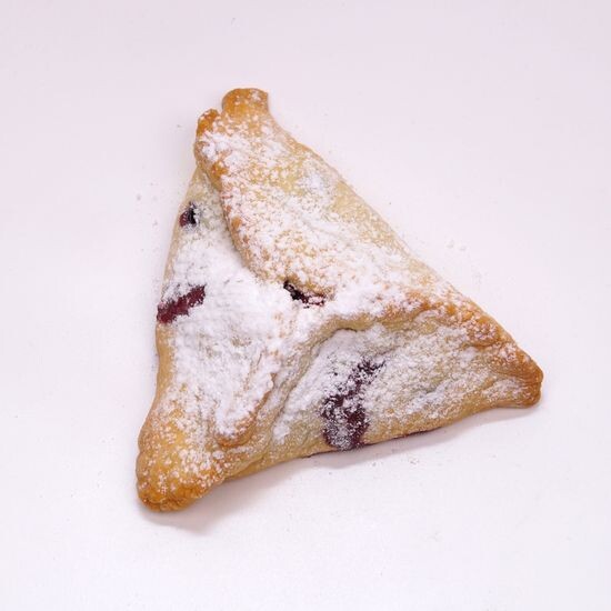 ТРЕУГОЛЬНИК ЯГОДНЫЙ