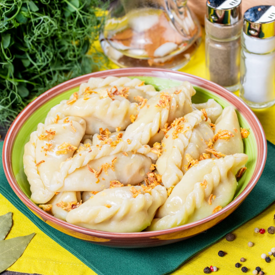 Вареники со свининой и квашеной капустой