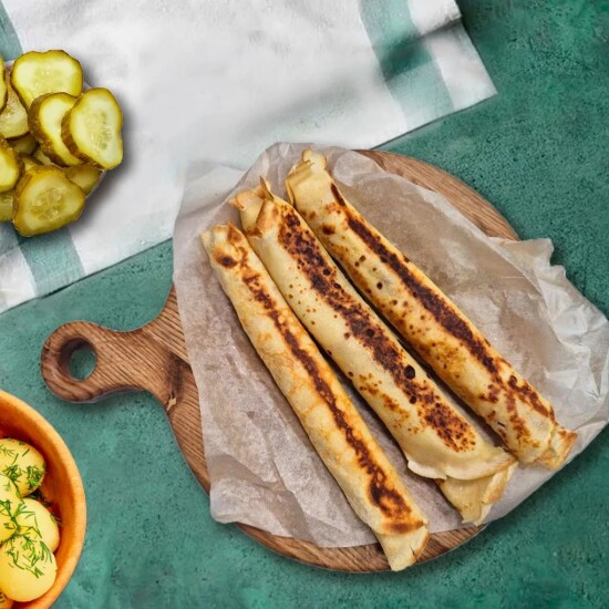 Блины с картофелем и солёным огурцом