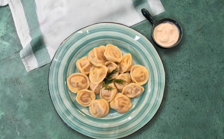 Домашние пельмени ручной лепки