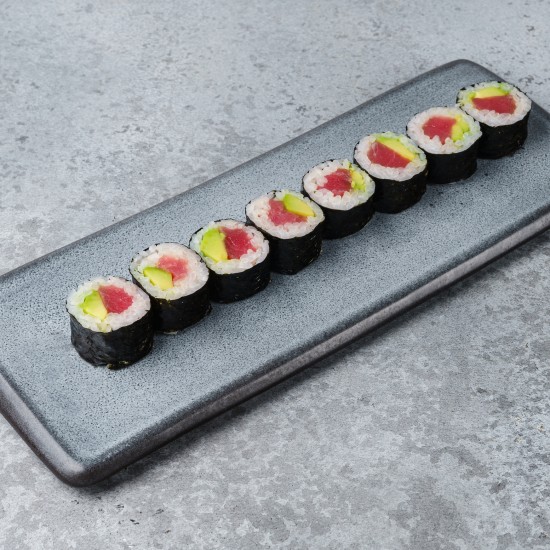 Маки ролл тунец-авокадо