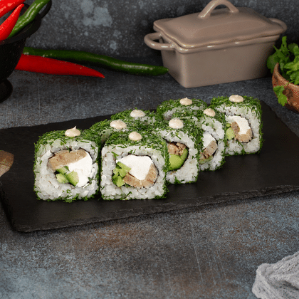 Ролл  «Весенний с курой»