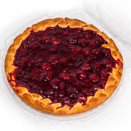 Пирог со свежей вишней