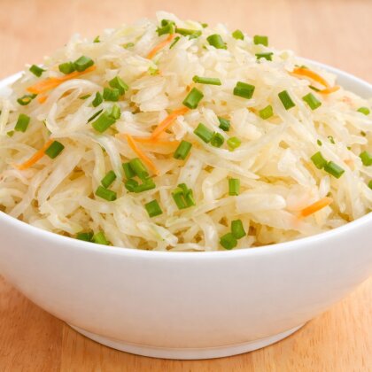 Квашеная капуста с зеленым лучком