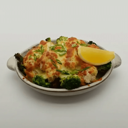 Окунь, запеченный с овощами