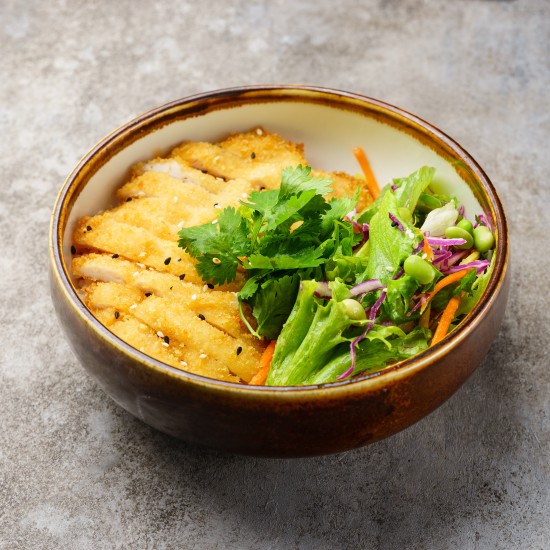 Теплый салат кацу с рисом