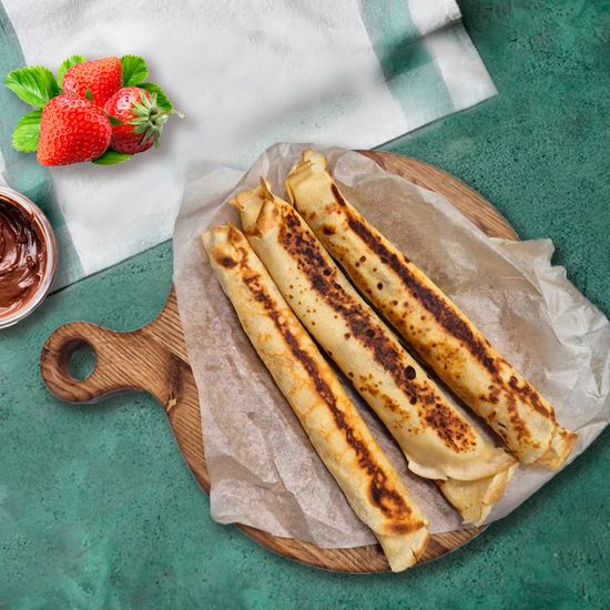 Блины с клубникой и нутеллой