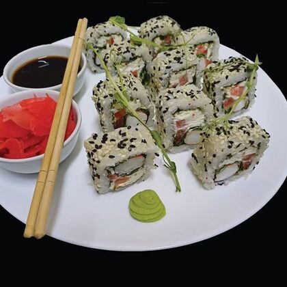 Ролл «Цезарь» с креветкой