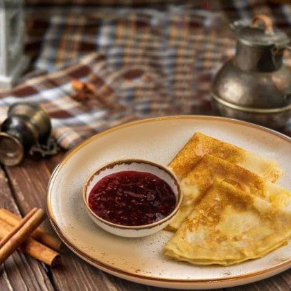 Блины с малиновым вареньем 3 шт