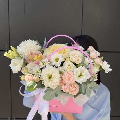 Сумочка с цветами 😍