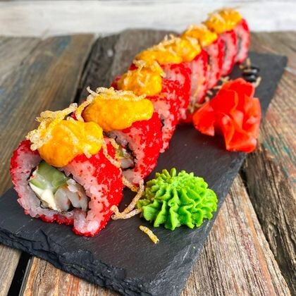 Ролл запеченный с креветкой