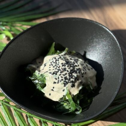 Салат «Чука в ореховом соусе»