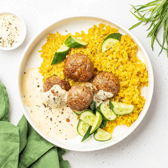 Булгур с тефтелями и овощами