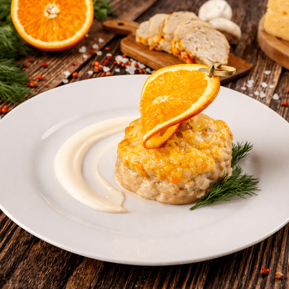 Лодочка из куриного филе с грибным жюльеном