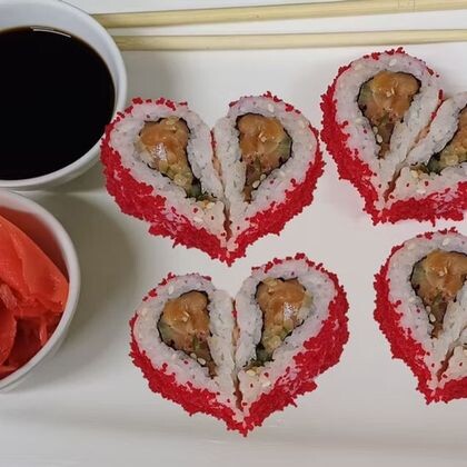 Ролл «Сердце» с лососем