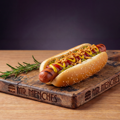 Хот-дог со говяжьей сосиской