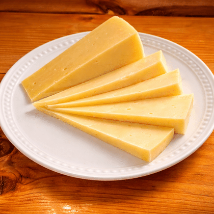 Сыр полутвердый Голландский