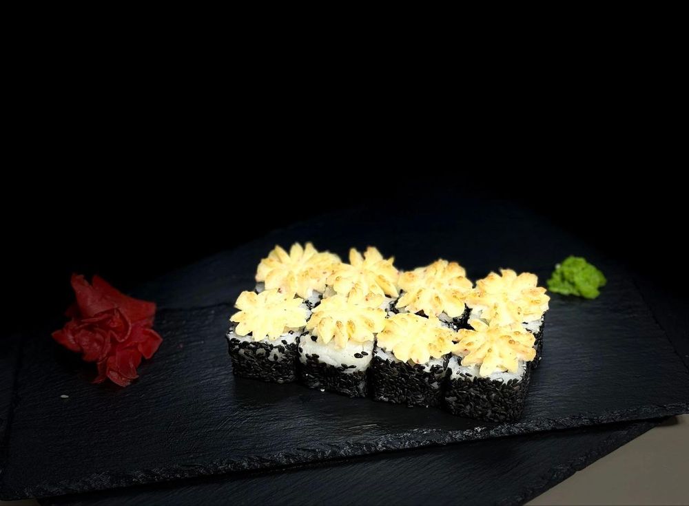 Запеченные роллы «Нагуро хот»