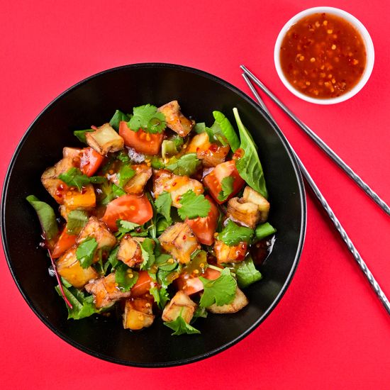 Баклажаны фри со сладким соусом чили