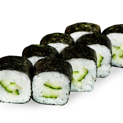 Ролл с огурцом.