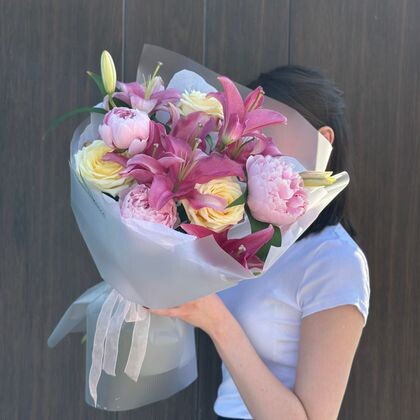 Пионы с лилиями 😍