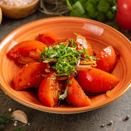 Салат «Острый помидор»