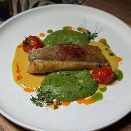 Палтус с соусом Том Ям