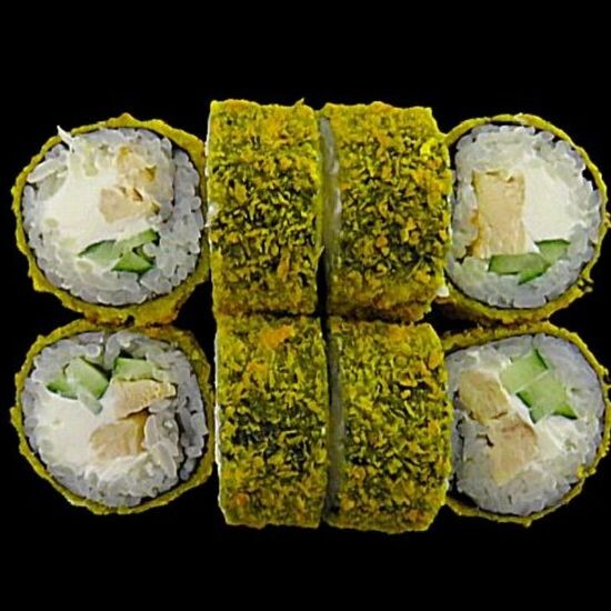 Жареный ролл с куриным филе