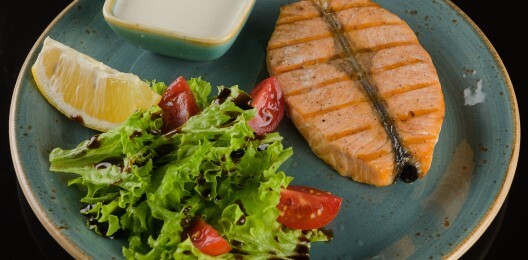 Стейк лосося