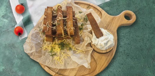 Гренки с чесноком и Пармезаном