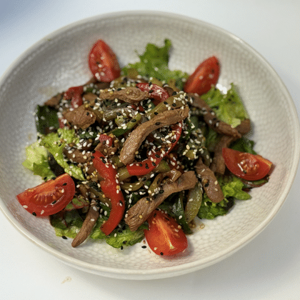 Теплый салат с телятиной