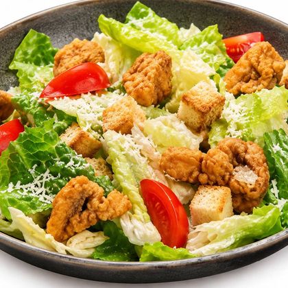 Салат «Цезарь» с шампиньонами