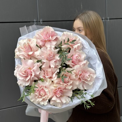 Вау эффект ! Большой букет розовых французских роз