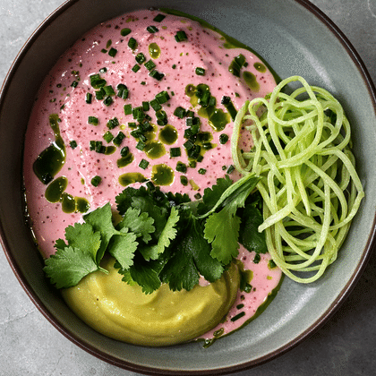 Котлета из двух видов рыбы с икорнымм соусом и карамельным пюре