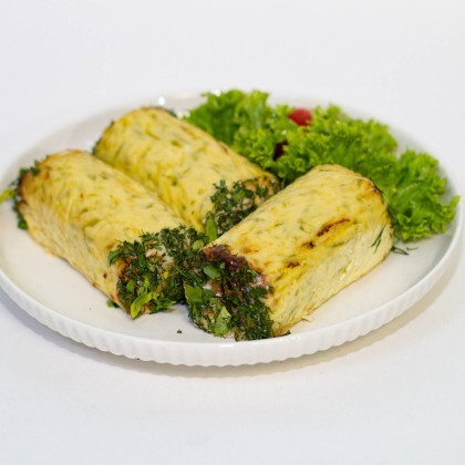Кабачковый рулет из курицы