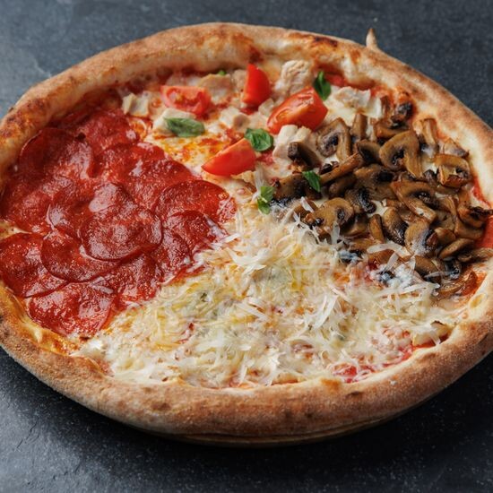 д Пицца Четыре сезона