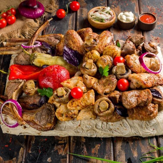 Ассорти шашлыков на 8 персон