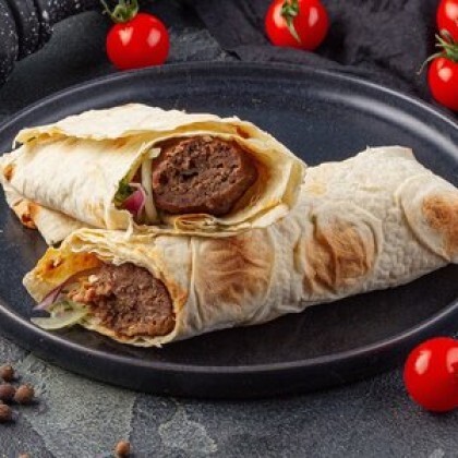 Люля-кебаб со свининой в лаваше