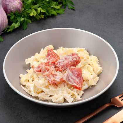 Фетучини с семгой