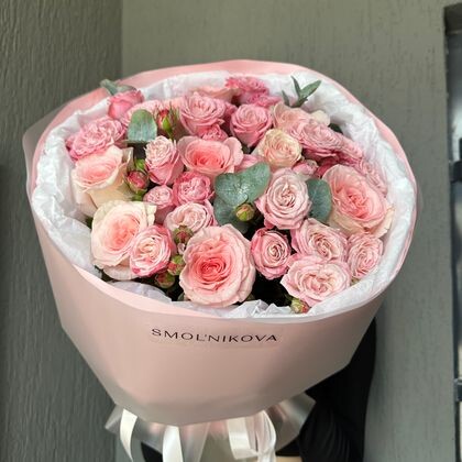 Нежный букет из роз