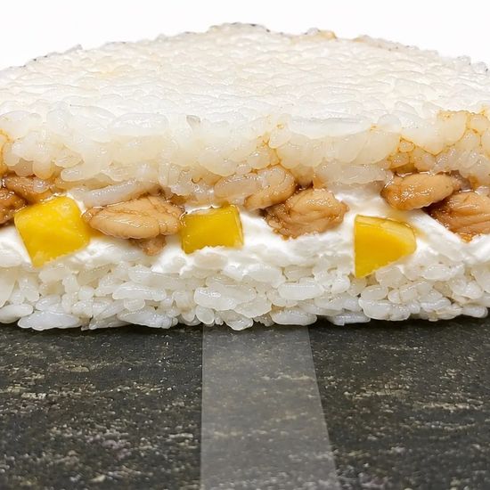 Онигири Курица терияки